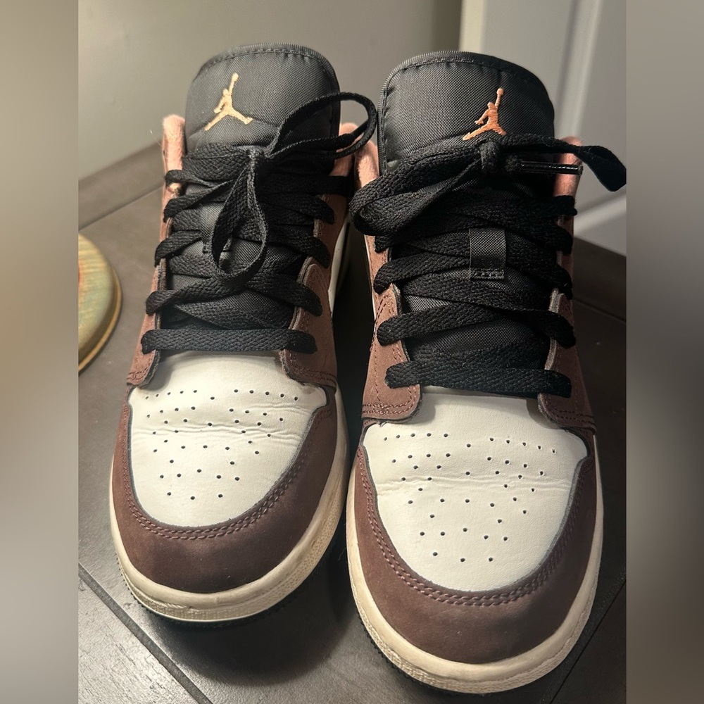 Air Jordan 1 Low ‘Mocha Brown’
